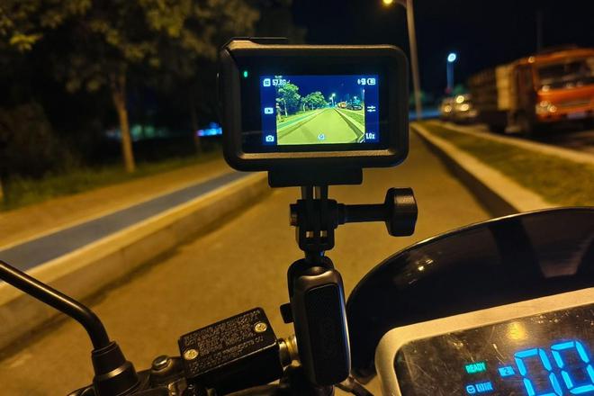 机推荐别问大疆Pocket3有没有货了爱游戏体育节日玩转Vlog！五款随身相(图3)