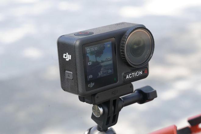 机推荐别问大疆Pocket3有没有货了爱游戏体育节日玩转Vlog！五款随身相(图2)
