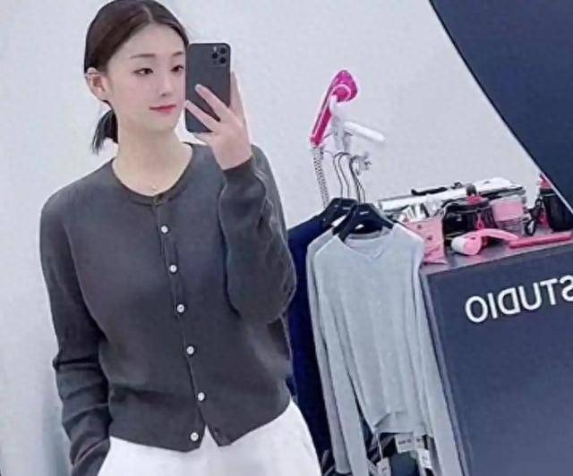 伟离婚4年耗尽人气回心转意的陈亚男原形毕露ayx爱游戏体育网页版入口不装了!和朱小(图2) 伟离婚4年耗尽人气回心转意的陈亚男原形毕露ayx爱游戏体育网页版入口不装了!和朱小(图2)