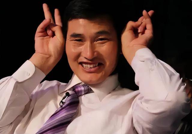 伟离婚4年耗尽人气回心转意的陈亚男原形毕露ayx爱游戏体育网页版入口不装了!和朱小(图6) 伟离婚4年耗尽人气回心转意的陈亚男原形毕露ayx爱游戏体育网页版入口不装了!和朱小(图6)