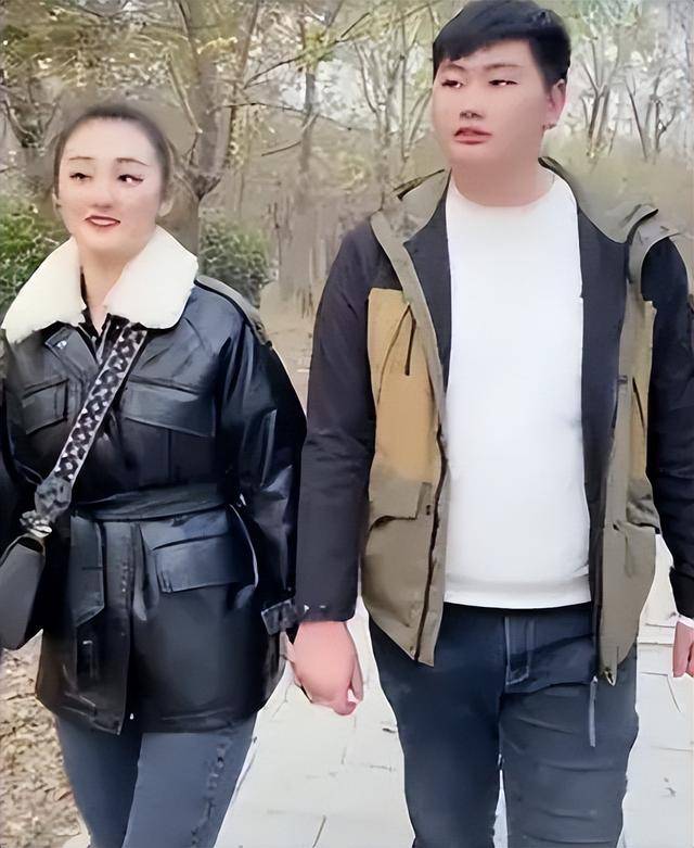 伟离婚4年耗尽人气回心转意的陈亚男原形毕露ayx爱游戏体育网页版入口不装了!和朱小(图7) 伟离婚4年耗尽人气回心转意的陈亚男原形毕露ayx爱游戏体育网页版入口不装了!和朱小(图7)