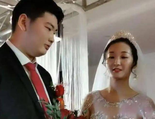 伟离婚4年耗尽人气回心转意的陈亚男原形毕露ayx爱游戏体育网页版入口不装了!和朱小(图8) 伟离婚4年耗尽人气回心转意的陈亚男原形毕露ayx爱游戏体育网页版入口不装了!和朱小(图8)